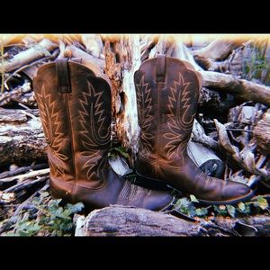 Vintage Ariat Boots
